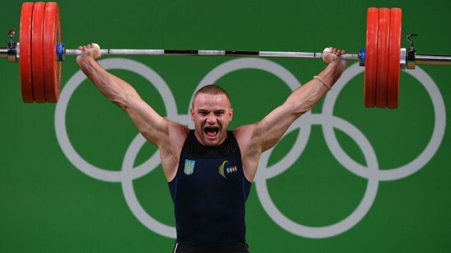 Oleksandr Pielieshenko competes at Rio 2016 for Ukraine